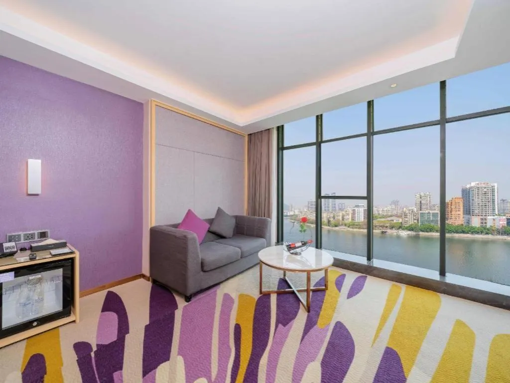 Lavande Hotel Shaoguan Bainian East Street Fengcai Building