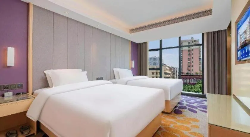 Bed in Lavande Hotel Shaoguan Bainian East Street Fengcai Building