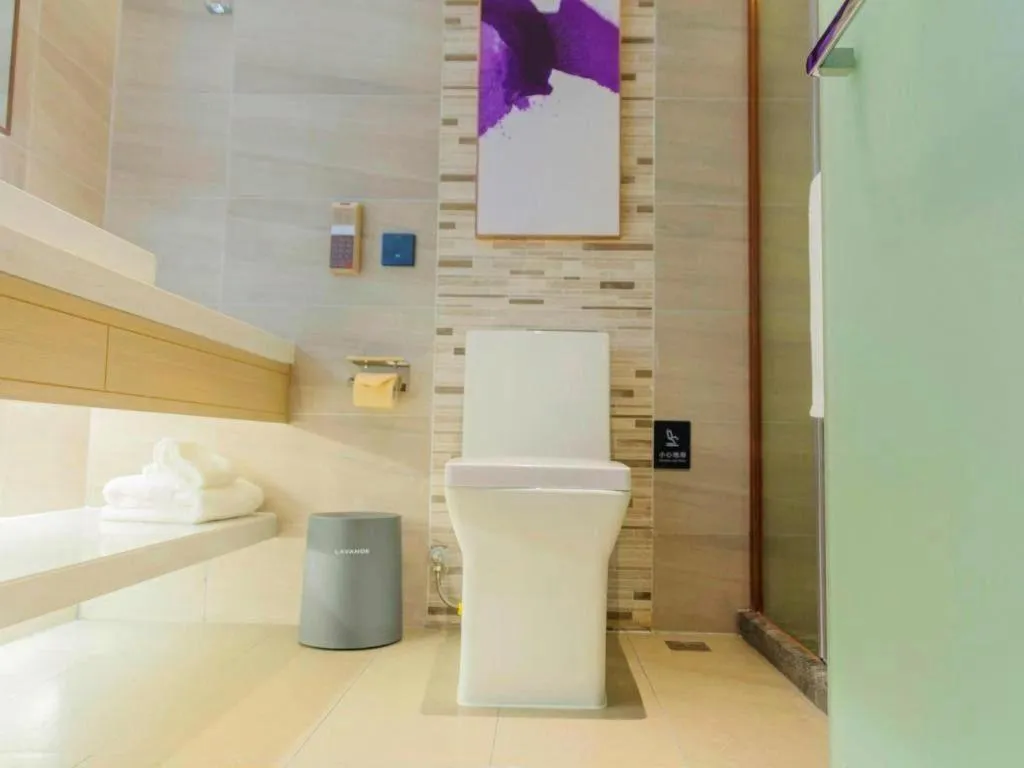Lavande Hotel Nanchang Aixihu Shida