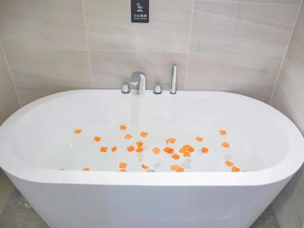 Lavande Hotel Nanchang Aixihu Shida