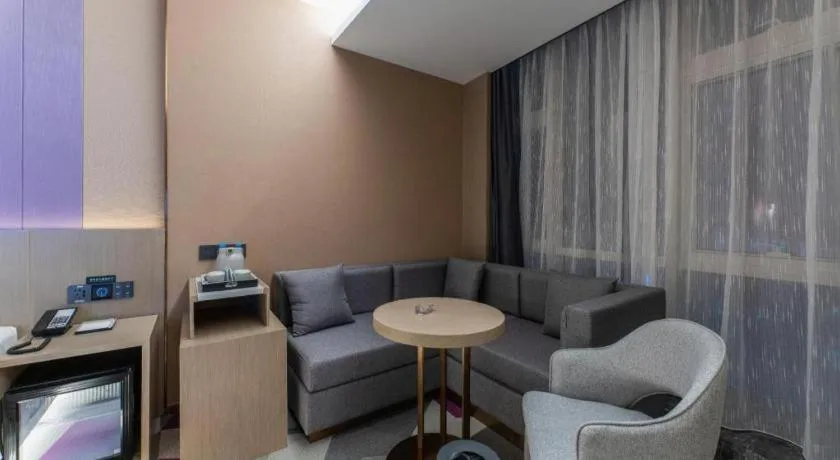 Lavande Hotel Nanchang Aixihu Shida