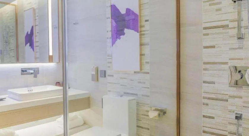 Lavande Hotel Nanchang Aixihu Shida