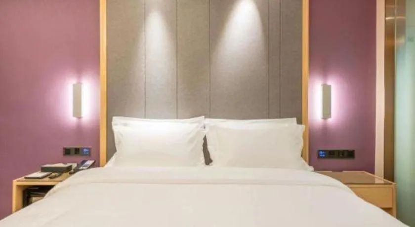 Bed in Lavande Hotel Dongguan Shijie Jiarong Shopping Plaza Liuhua Metro Station