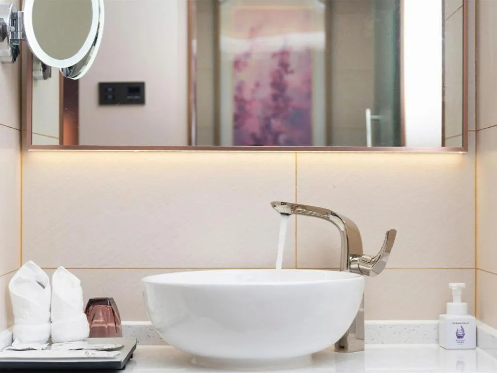 Lavande Hotel Dongguan Shijie Jiarong Shopping Plaza Liuhua Metro Station