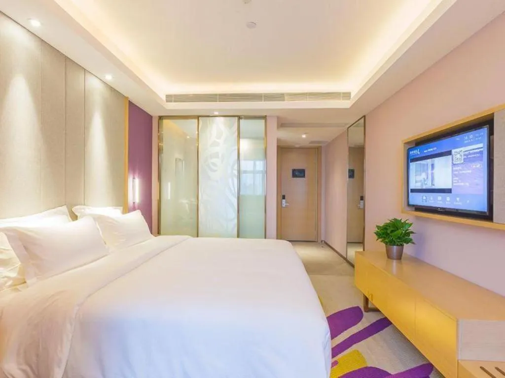 Bed in Lavande Hotel Dongguan Shijie Jiarong Shopping Plaza Liuhua Metro Station