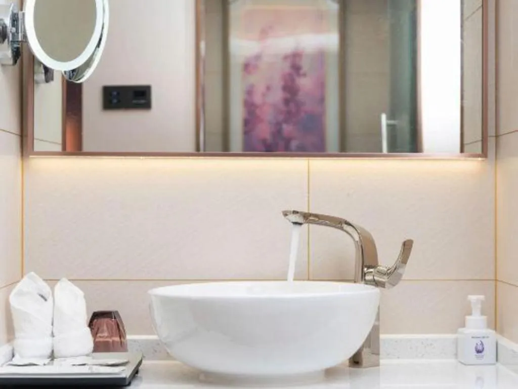 Lavande Hotel Dongguan Shijie Jiarong Shopping Plaza Liuhua Metro Station