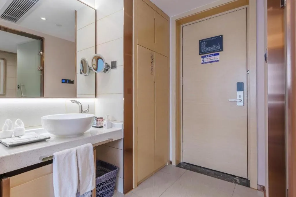 Lavande Hotel Dongguan Shijie Jiarong Shopping Plaza Liuhua Metro Station