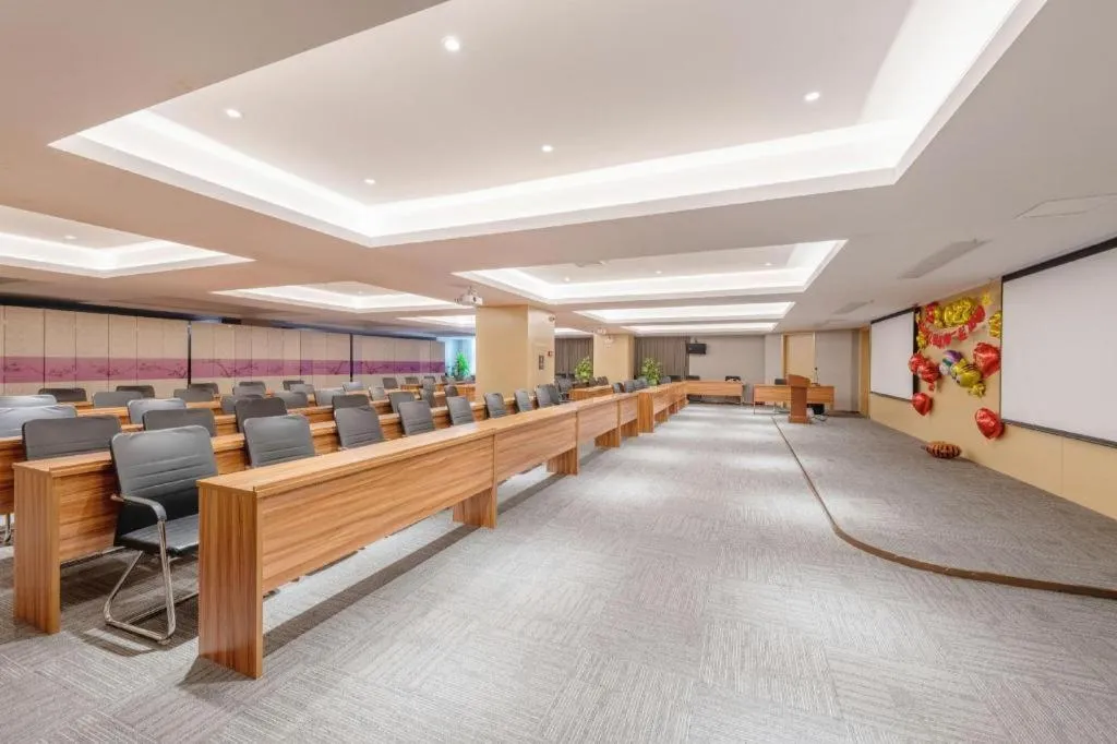 Lavande Hotel Dongguan Shijie Jiarong Shopping Plaza Liuhua Metro Station