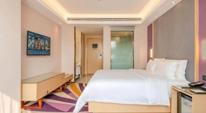 Bed in Lavande Hotel Dongguan Shijie Jiarong Shopping Plaza Liuhua Metro Station