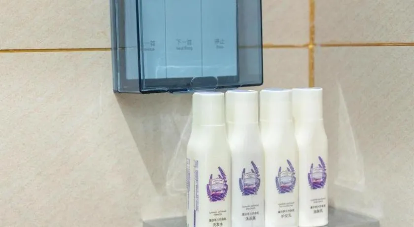 Lavande Hotel Dongguan Shijie Jiarong Shopping Plaza Liuhua Metro Station