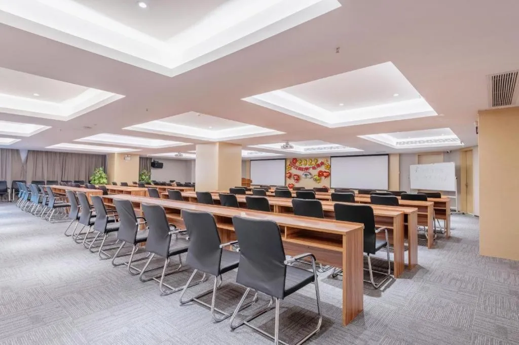 Lavande Hotel Dongguan Shijie Jiarong Shopping Plaza Liuhua Metro Station