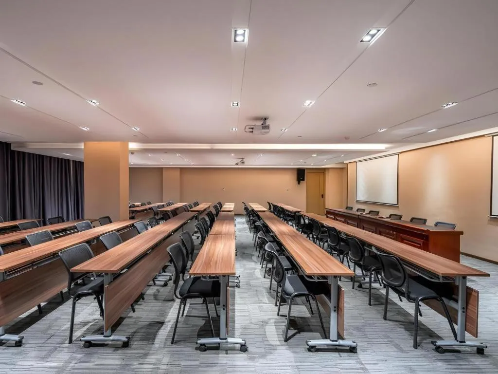 Lavande Hotel Chaozhou Fortune Center Lin Street