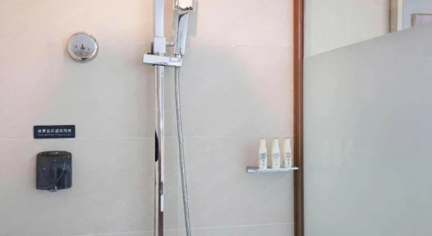 Lavande Hotel Wuhan Jianghan Road Jiqing Street