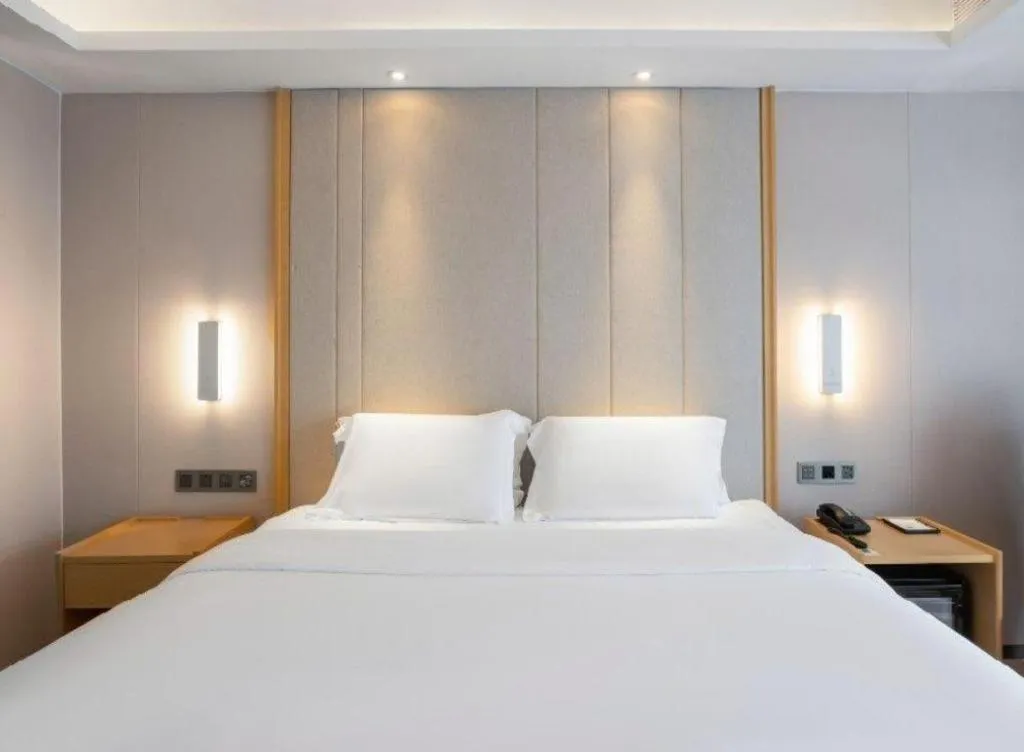 Bed in Lavande Hotel Maoming High-speed Railway Station Xinfu Road