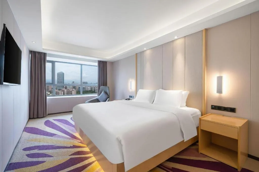 Bed in Lavande Hotel Maoming High-speed Railway Station Xinfu Road