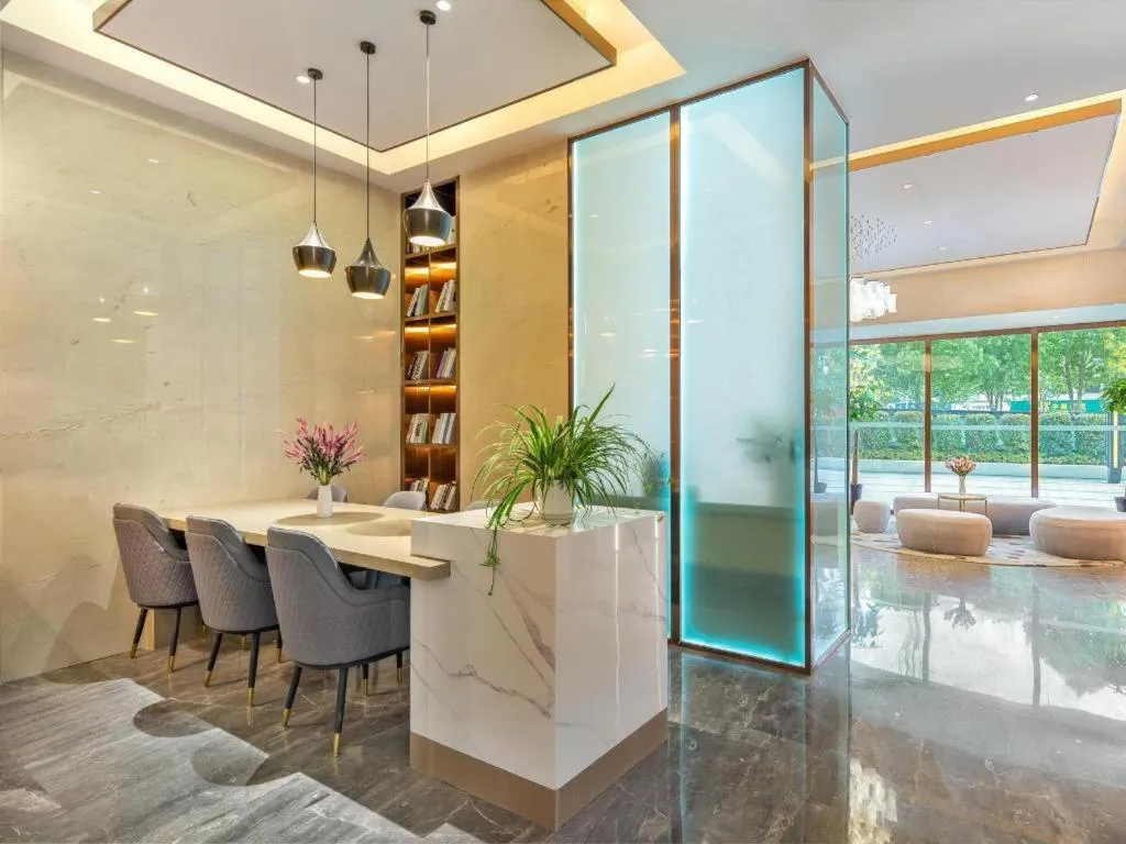 Lavande Hotel Xuchang Pangdonglai Hengdajinhui Plaza