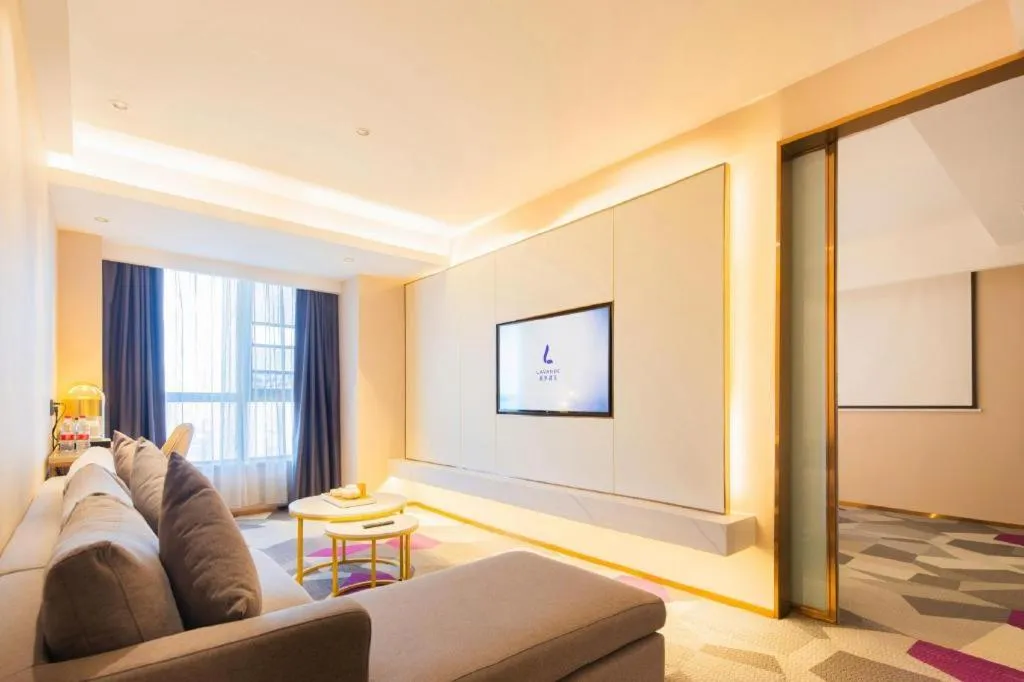Lavande Hotel Xuchang Pangdonglai Hengdajinhui Plaza