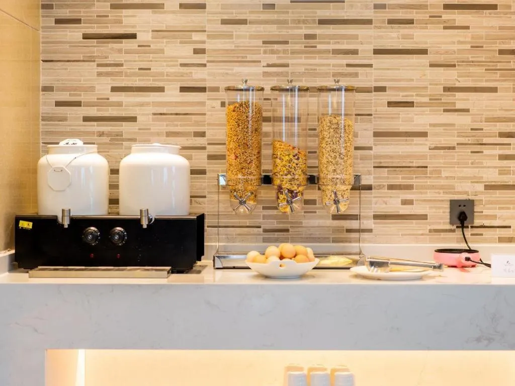 Lavande Hotel Xuchang Pangdonglai Hengdajinhui Plaza