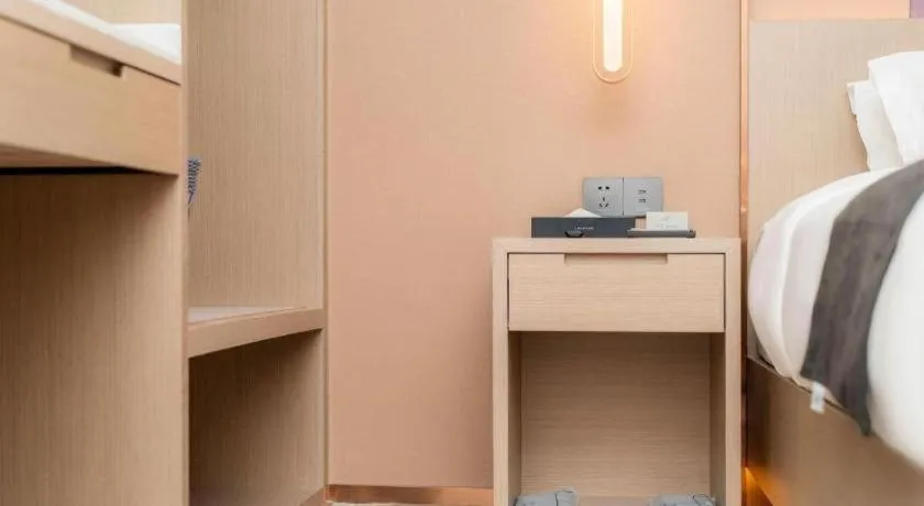 Bed in Lavande Hotel Xuchang Pangdonglai Hengdajinhui Plaza