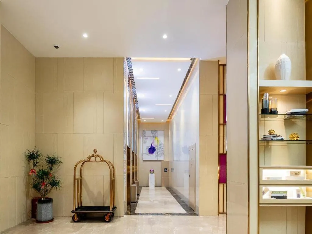 Lavande Hotel Shanwei Haifeng Fenghuang New City Tianhong Plaza