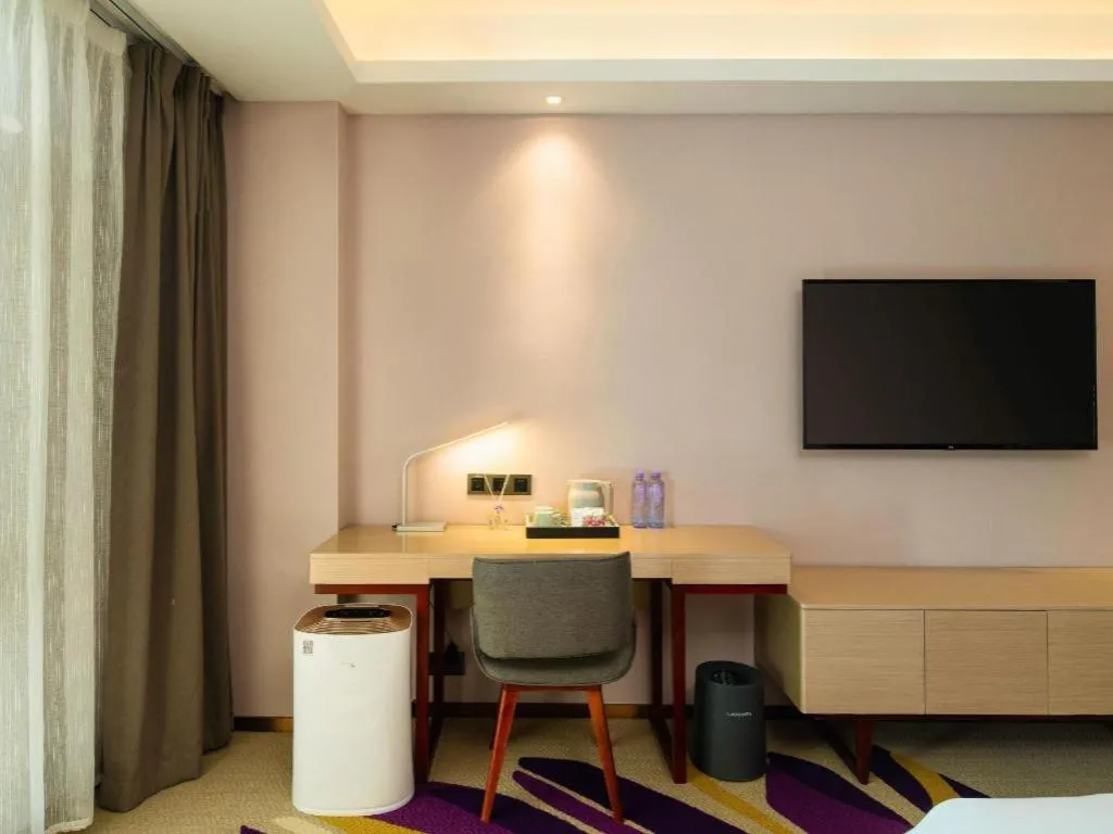 Lavande Hotel Shanwei Haifeng Fenghuang New City Tianhong Plaza