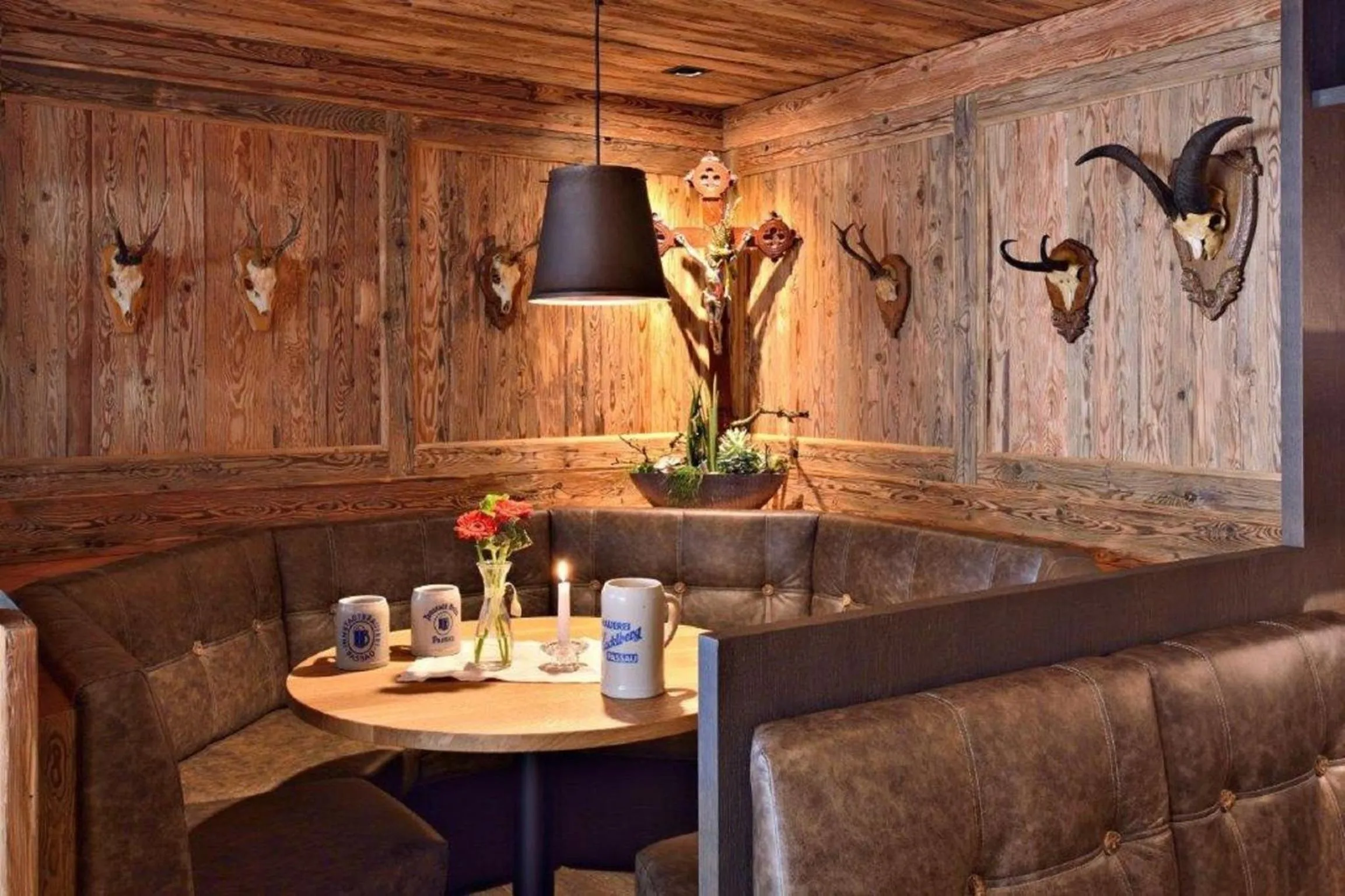 Restaurant/places to eat in Landhotel Zum Jägerstöckl