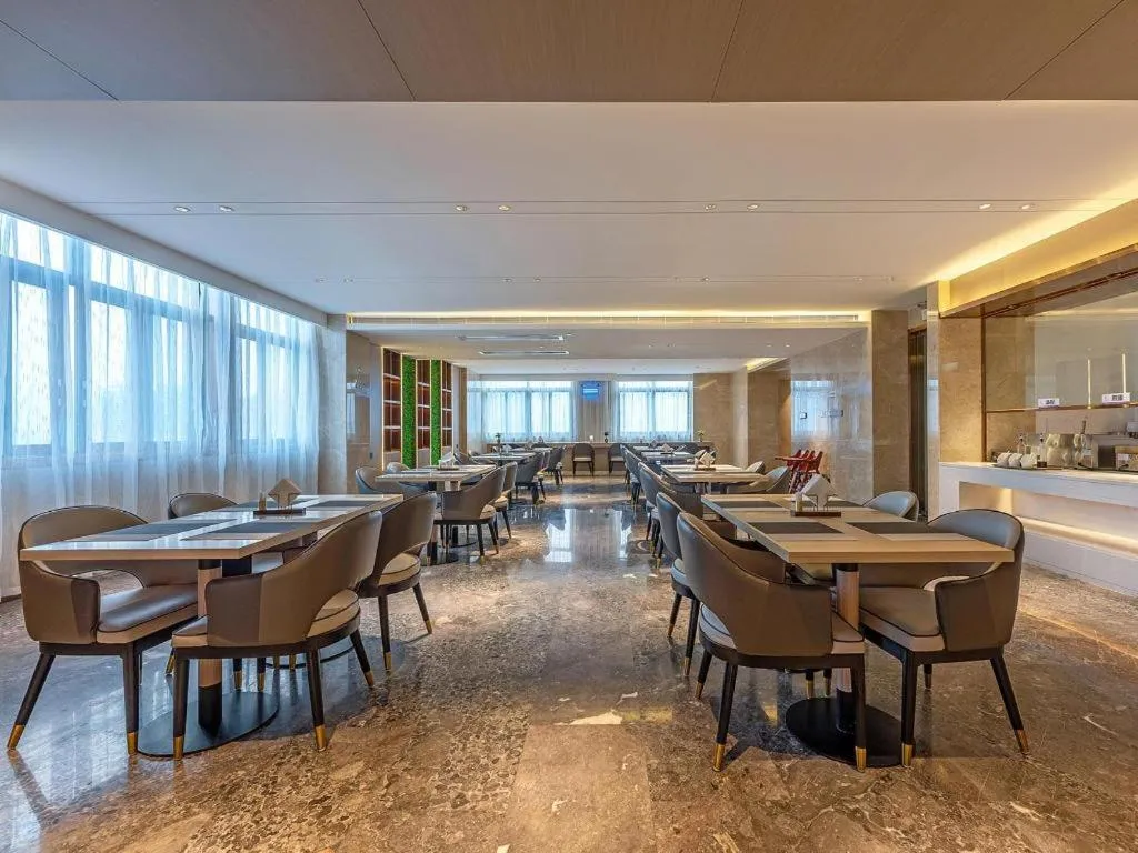 Lavande Hotel Pingnan Financial Investment Building