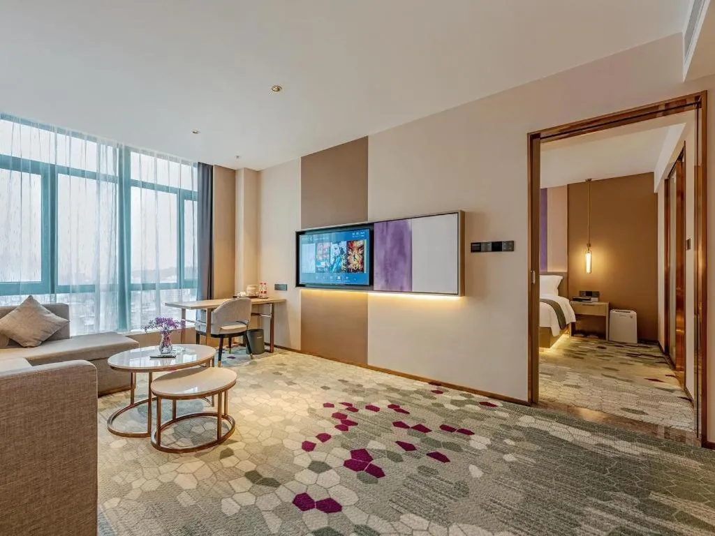 Lavande Hotel Pingnan Financial Investment Building