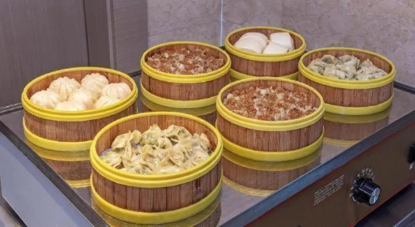 Lavande Hotel Pingnan Financial Investment Building