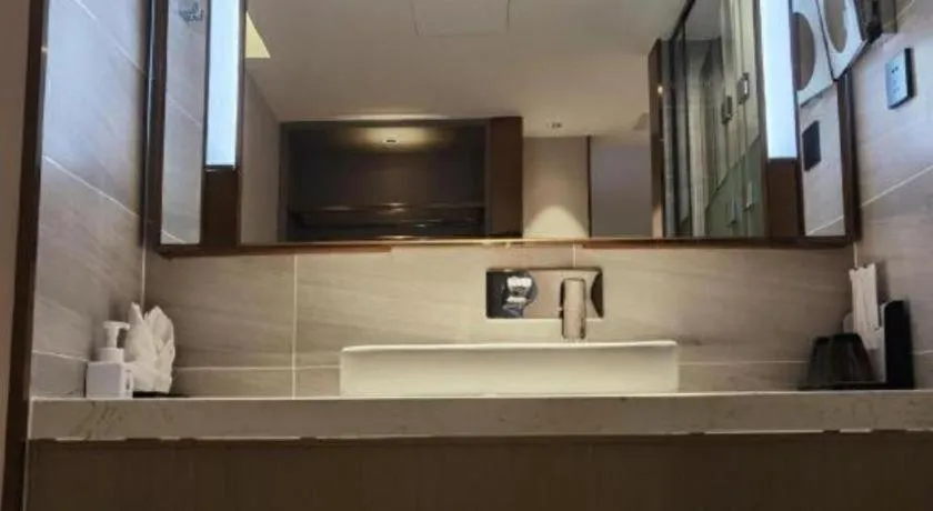 Lavande Hotel Pingnan Financial Investment Building