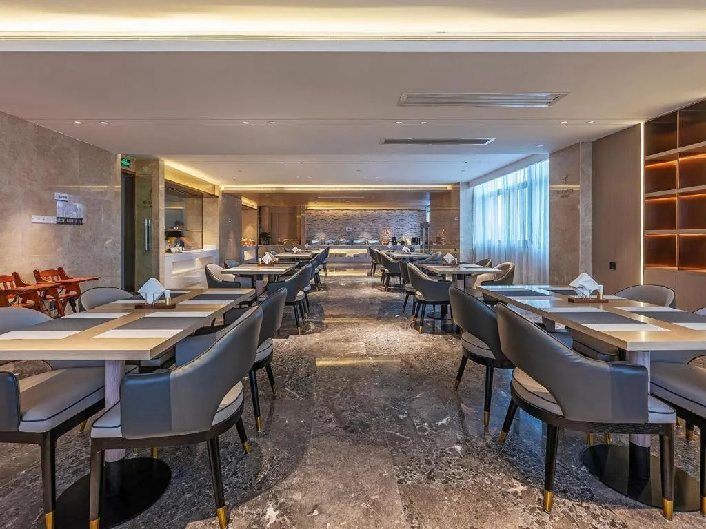 Lavande Hotel Pingnan Financial Investment Building