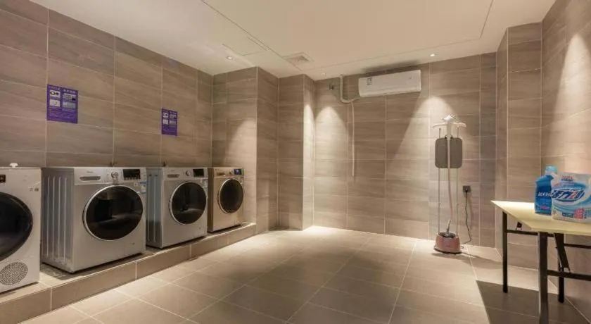 Lavande Hotel Pingnan Financial Investment Building