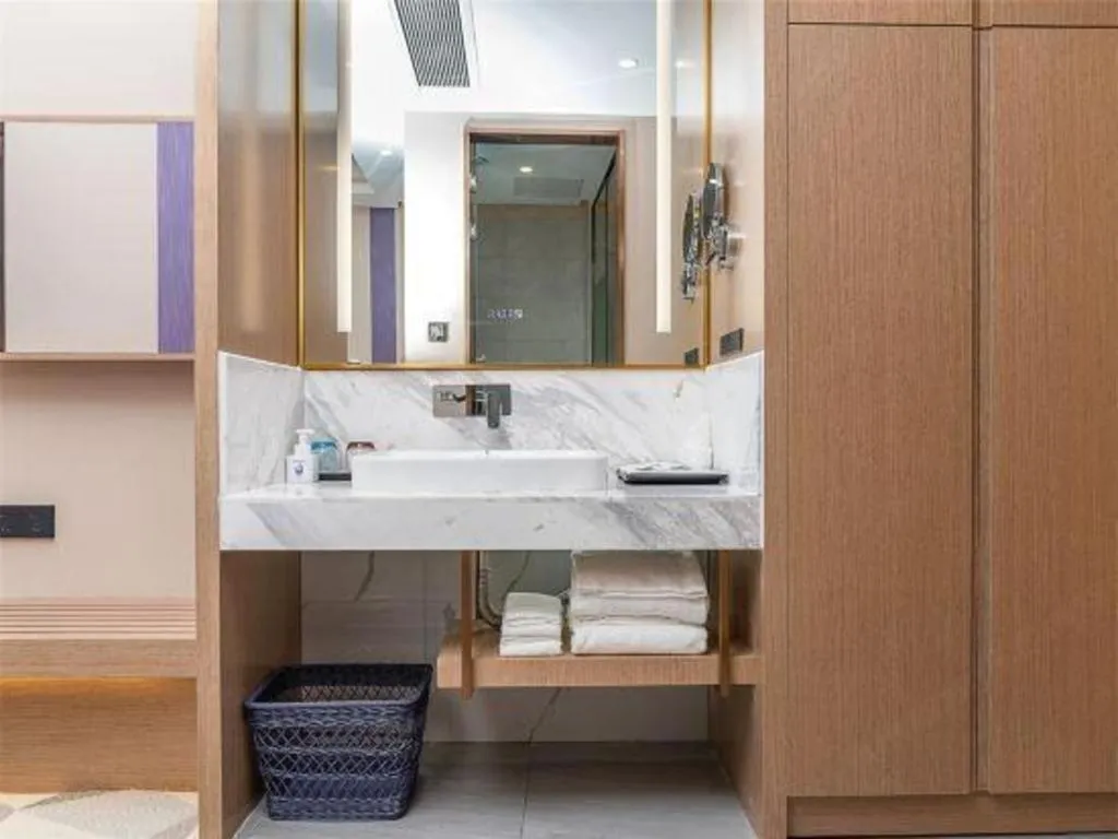 Lavande Hotel Foshan Shunde Daliang Qinghuiyuan Shihu Road