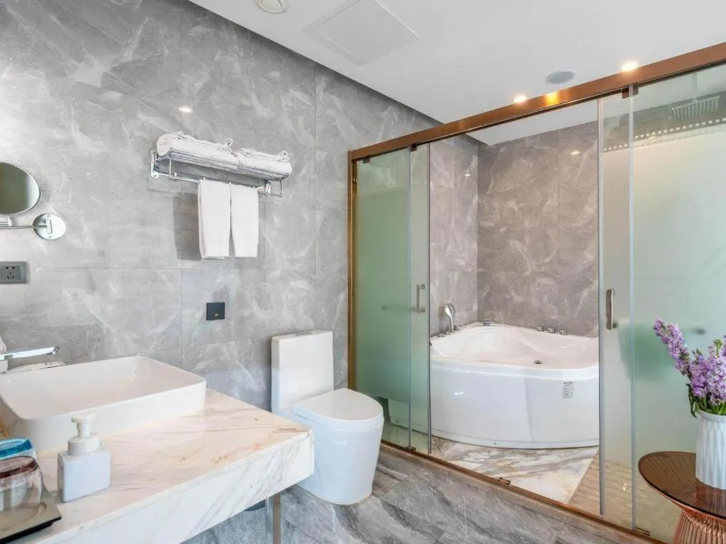 Lavande Hotel Foshan Shunde Daliang Qinghuiyuan Shihu Road