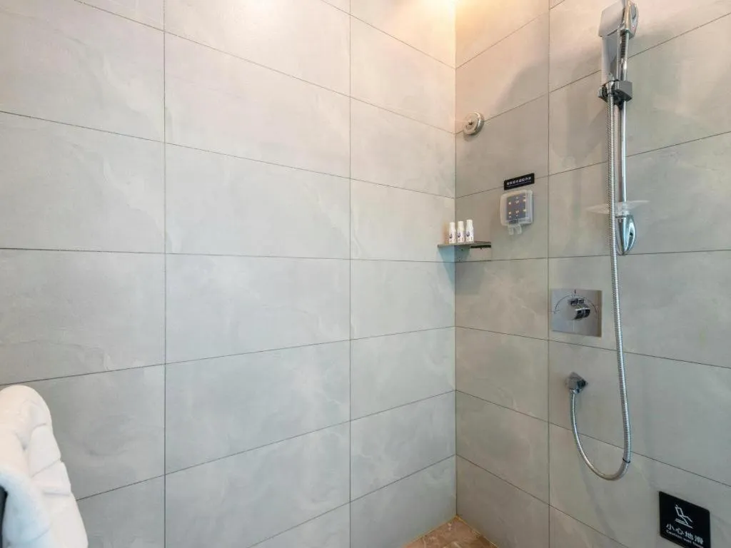 Lavande Hotel Foshan Shunde Daliang Qinghuiyuan Shihu Road