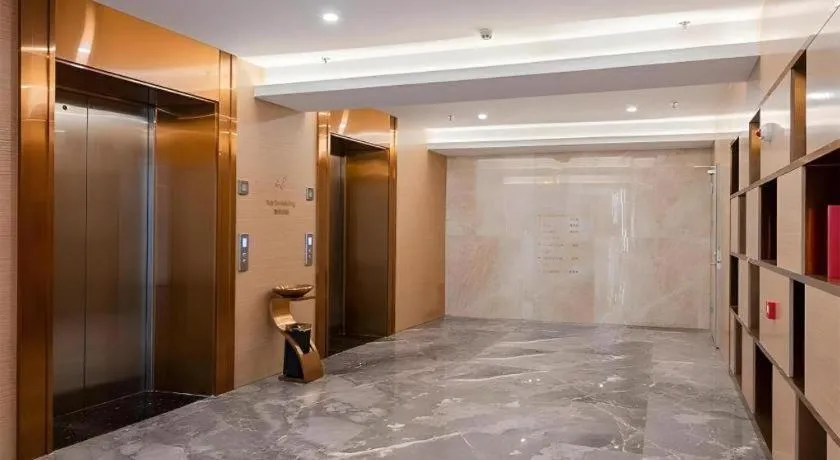 Lavande Hotel Foshan Shunde Daliang Qinghuiyuan Shihu Road