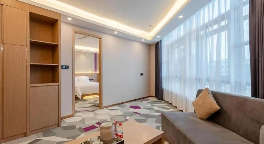 Lavande Hotel Foshan Shunde Daliang Qinghuiyuan Shihu Road