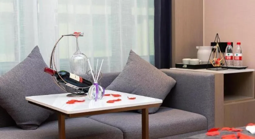 Lavande Hotel Zhongshan Lihe Square