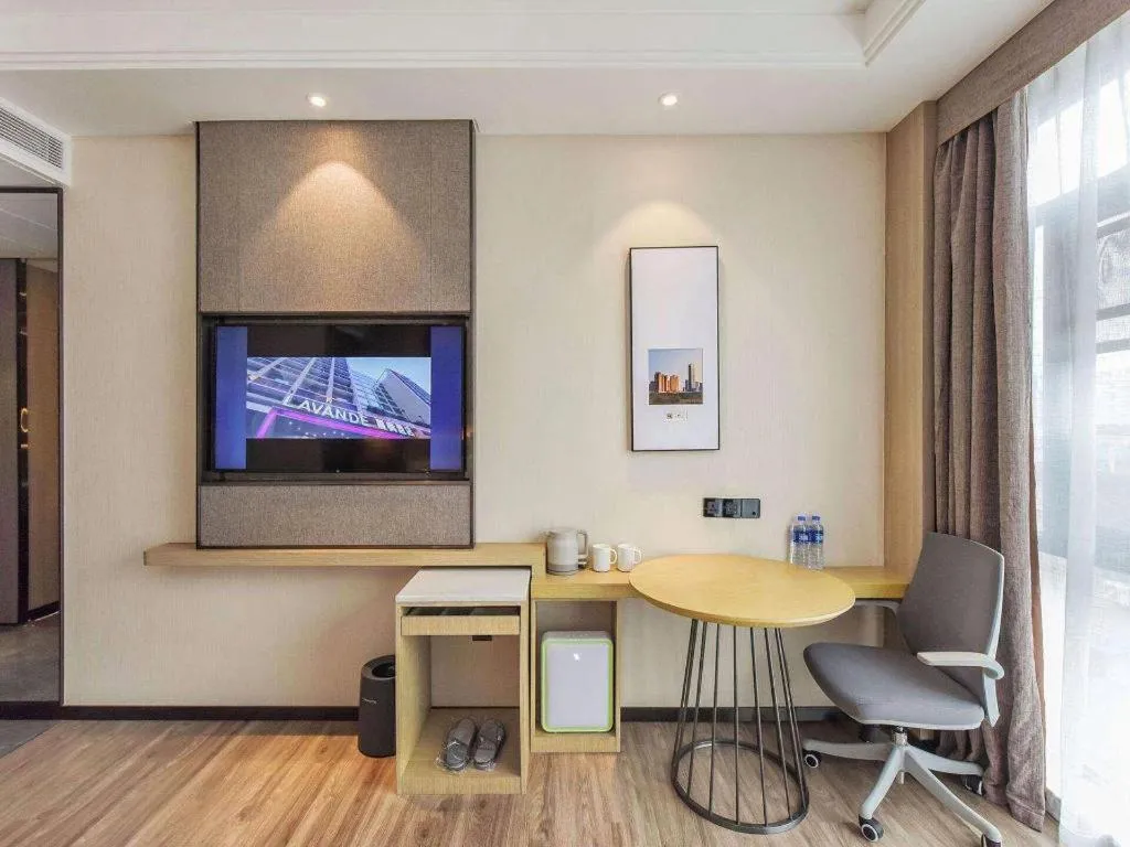 Lavande Hotel Nanchong Xihua Shida