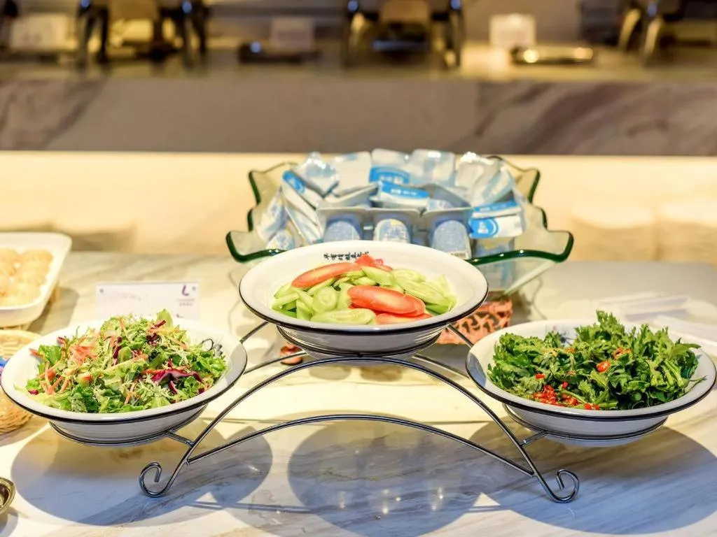 Lavande Hotel Nanchong Xihua Shida