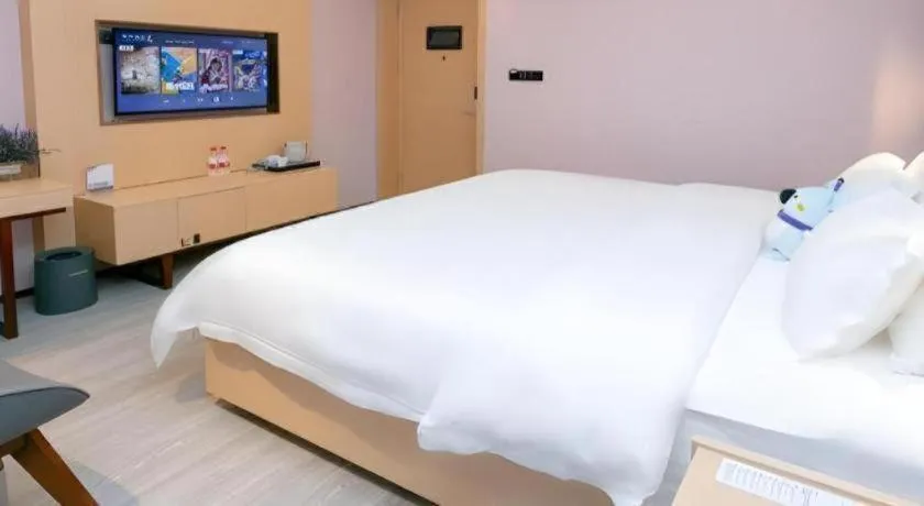 Bed in Lavande Hotel Shenzhen Jingtian Metro Station