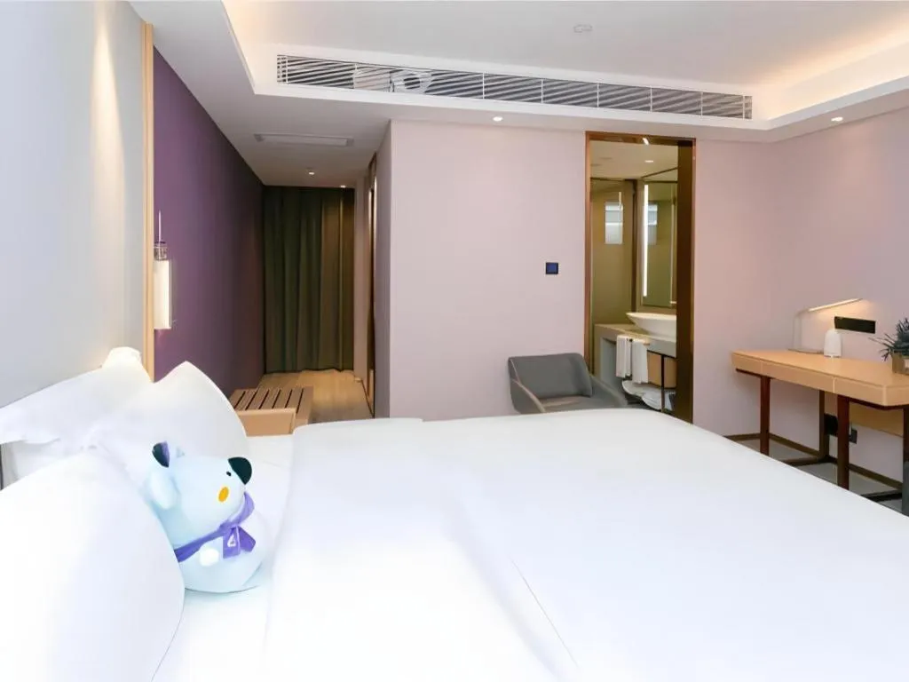Bed in Lavande Hotel Shenzhen Jingtian Metro Station