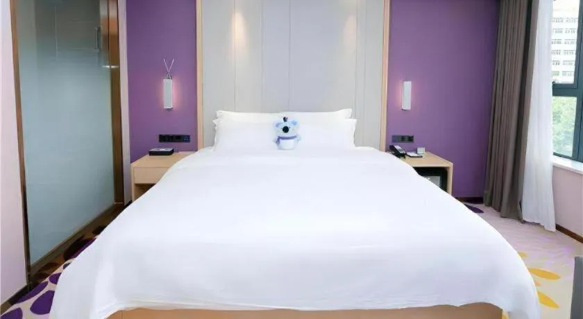 Bed in Lavande Hotel Shenzhen Jingtian Metro Station