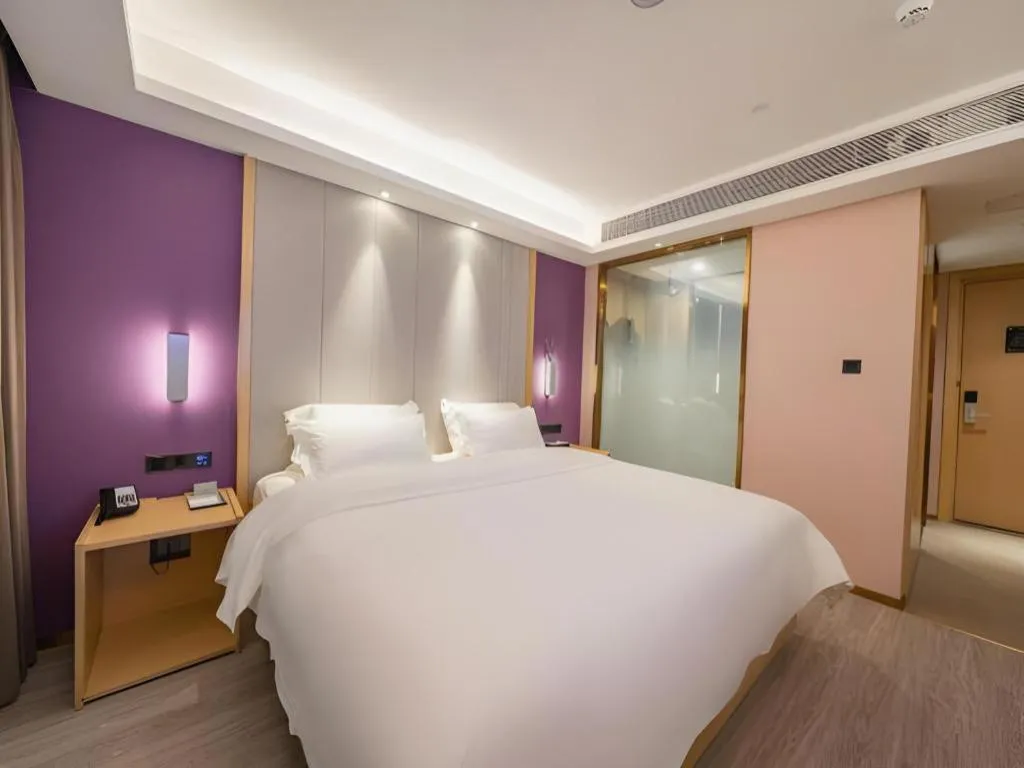 Bed in Lavande Hotel Shenzhen Jingtian Metro Station
