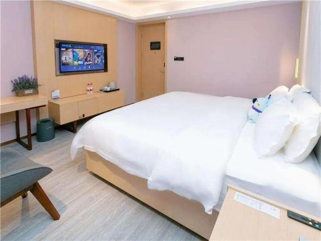 Bed in Lavande Hotel Shenzhen Jingtian Metro Station