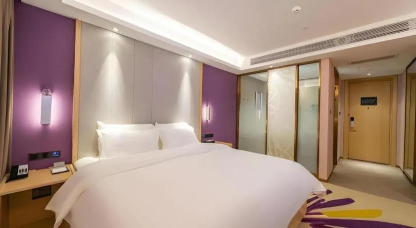 Bed in Lavande Hotel Shenzhen Jingtian Metro Station