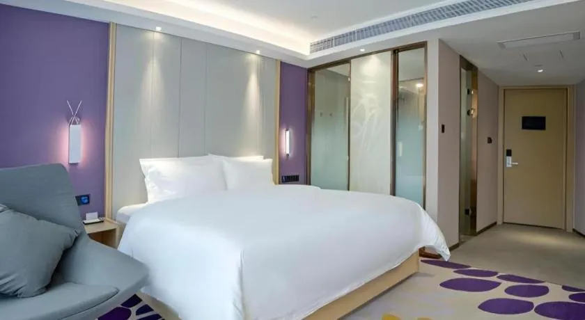 Bed in Lavande Hotel Shenzhen Jingtian Metro Station
