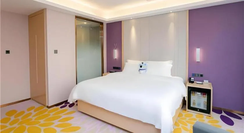 Bed in Lavande Hotel Shenzhen Jingtian Metro Station