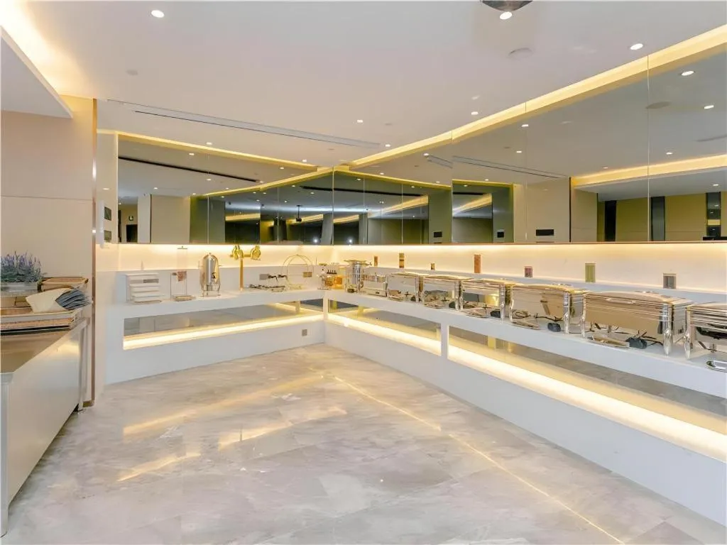 Lavande Hotel Shenzhen Jingtian Metro Station