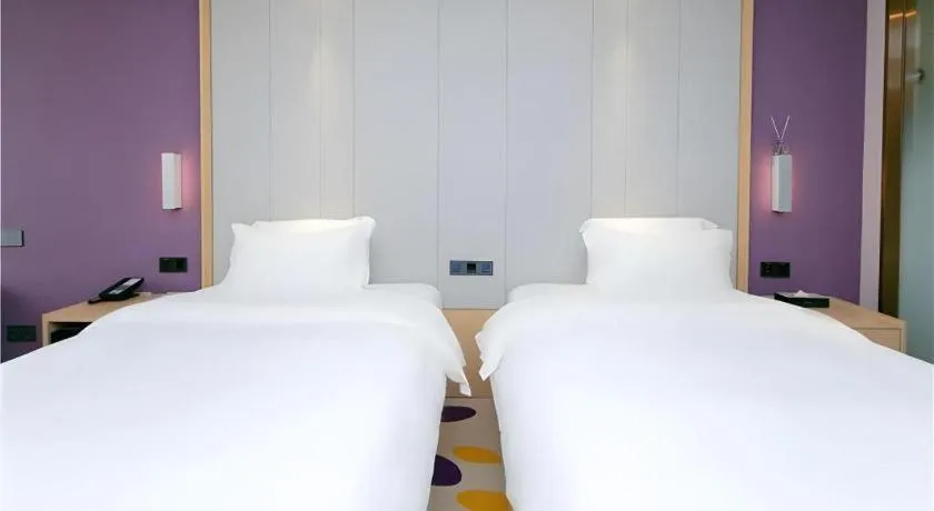 Bed in Lavande Hotel Shenzhen Jingtian Metro Station